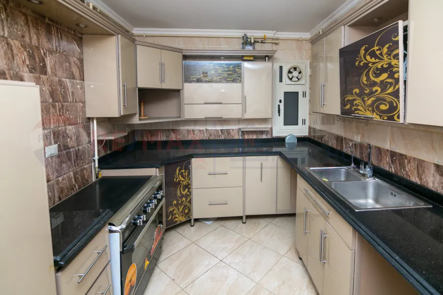 شقة للبيع 193 م لوران (برج انتركونتيننتال فورت)