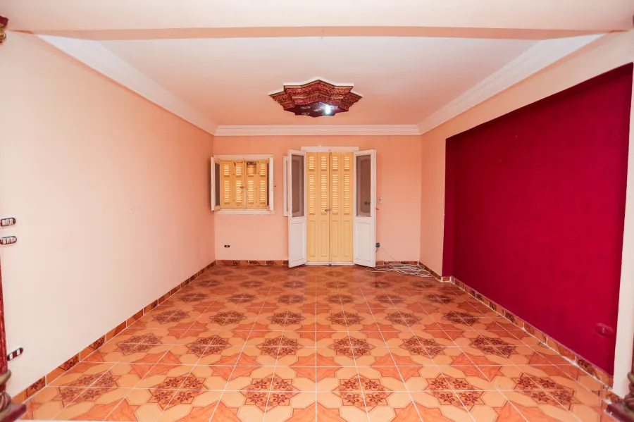 شقة مرخصة للبيع 152م سبورتنج