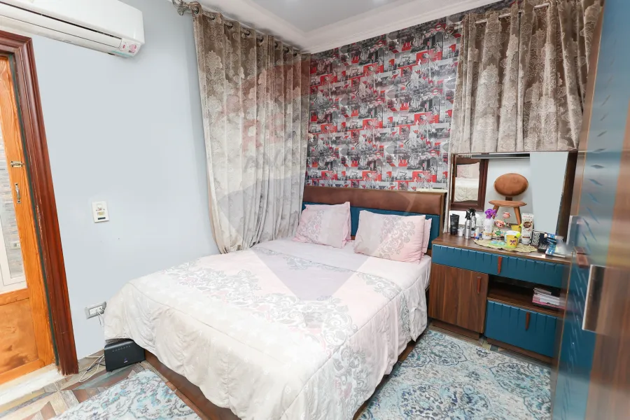 فيلا للبيع 295 م المعمورة الشاطئ (خطوات من البحر)