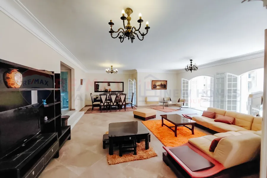 شقة للايجار المفروش 370 م ستانلى (بين البحر والترام)