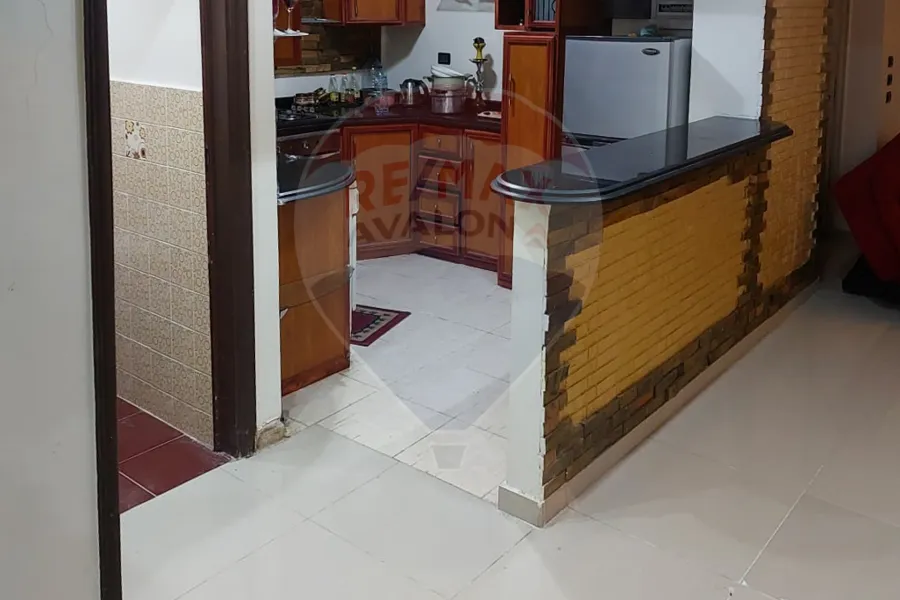 شقة للبيع 100 م المعمورة الشاطئ (بجانب بوابة الاصلاح)