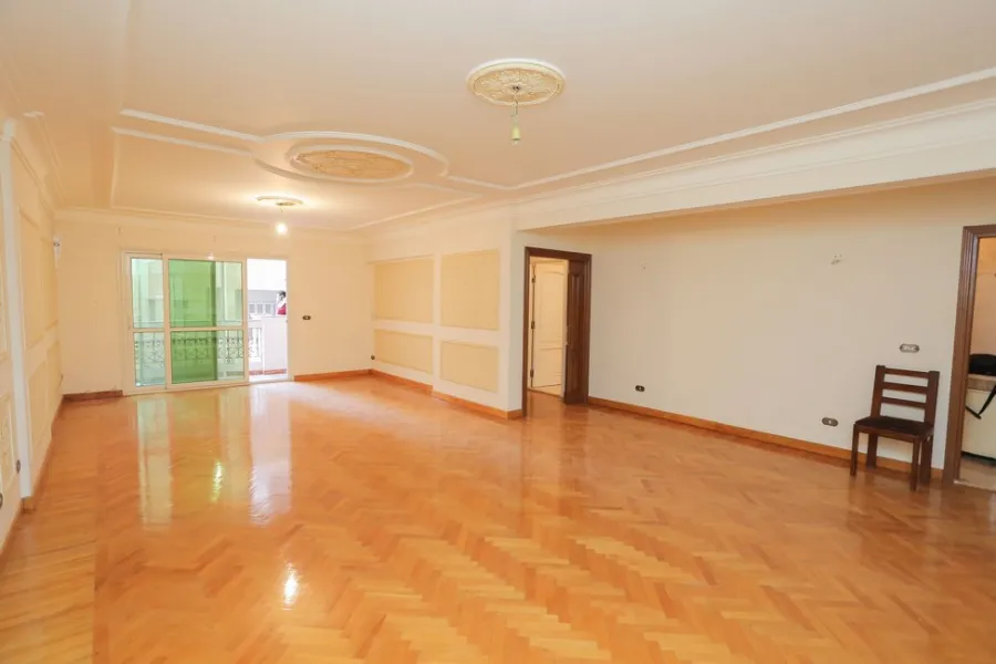 شقة للبيع 217م سان ستفانو