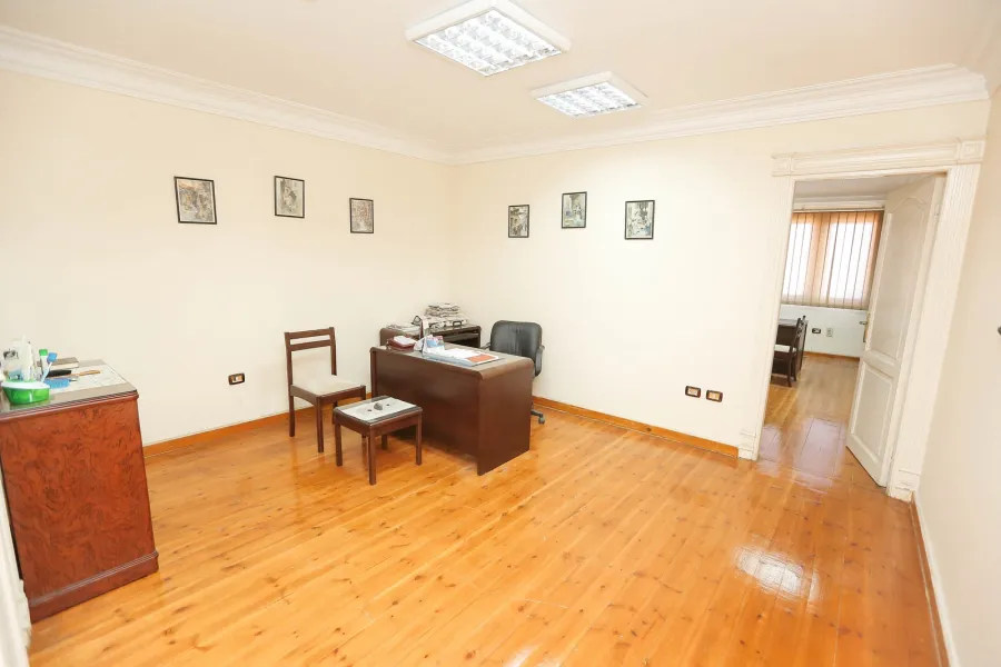 مكتب للإيجار قانون جديد  78م سبورتنج ( فيو نادى سبورتنج)