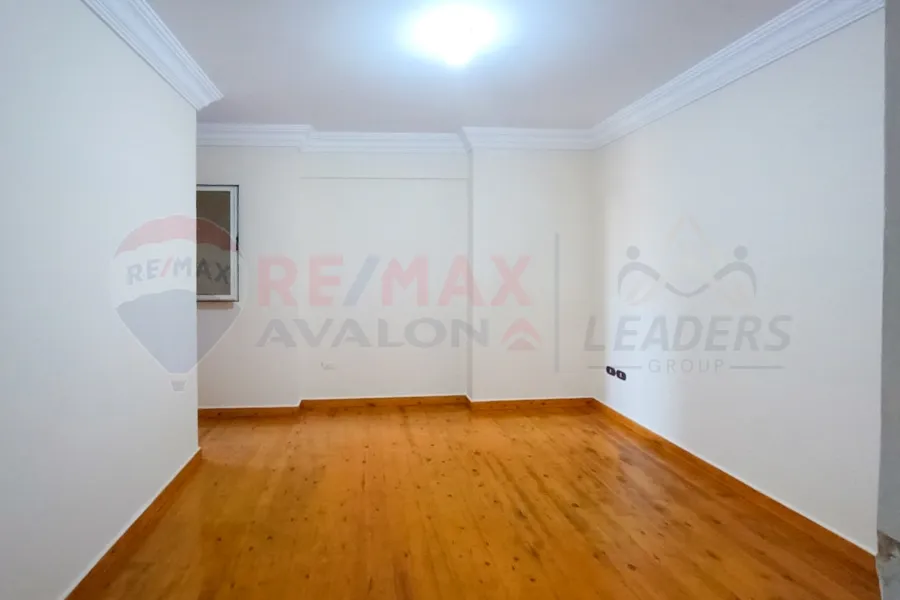 شقه للبيع 178 م وابور المياة (ش جلال الدين الدسوقى)