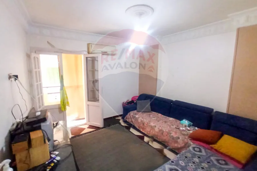 Apartment for sale 100 m Moharam Bek (Al-Naam St. - the second number from Suez Canal St.)