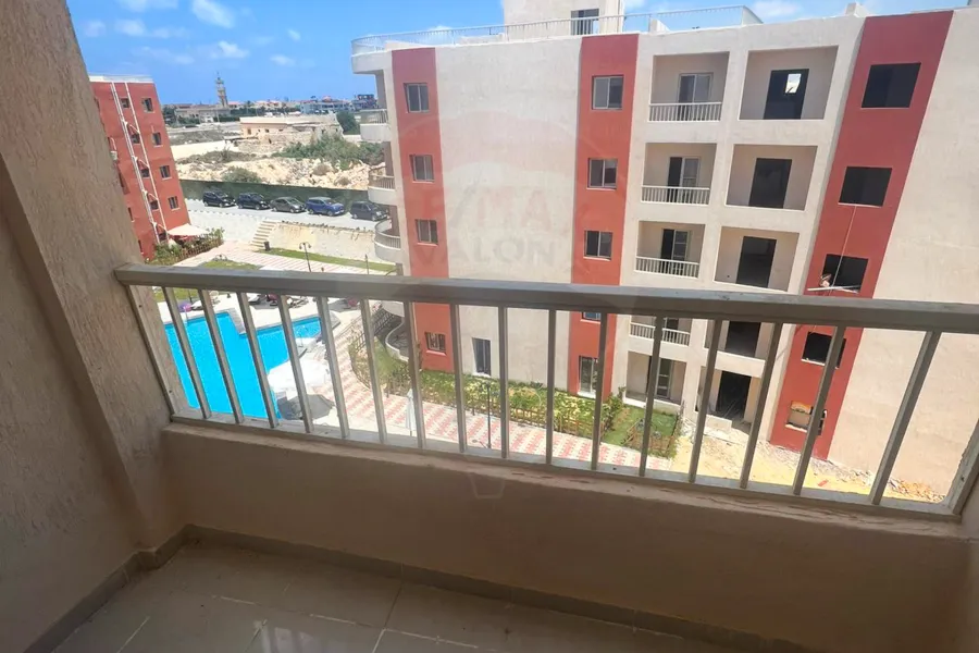 شاليه  + روف  للبيع الساحل (سيلا)