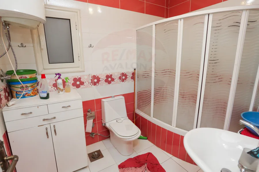 شقة للبيع 150 م سموحة ( ش زكى رجب ) خطوات من فوزى معاذ