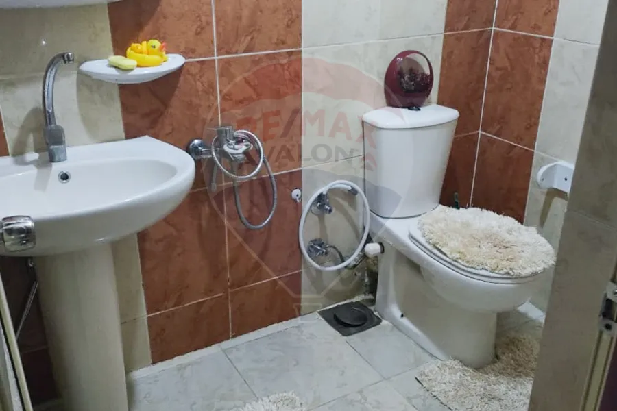 شقة للبيع 150 م السرايا (ثالث نمرة من البحر)