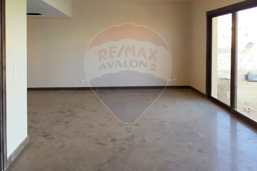 استلام فوري فيلا ستاند الون للبيع 330 م  (اكتوبر - O West)