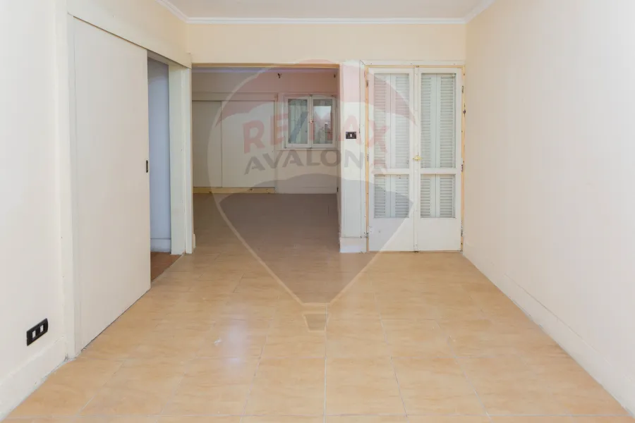 شقة للبيع 122 م سموحة (ابراج هيئة التدريس)