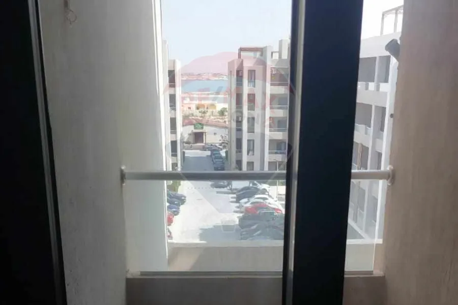 شاليه + روف للبيع الساحل (جراند هيلز) 55 م