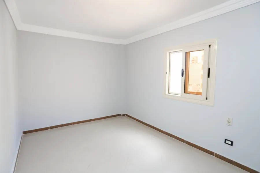 شقة دوبليكس للبيع 650م رشدي (متفرع من عبد الحميد العبادي)