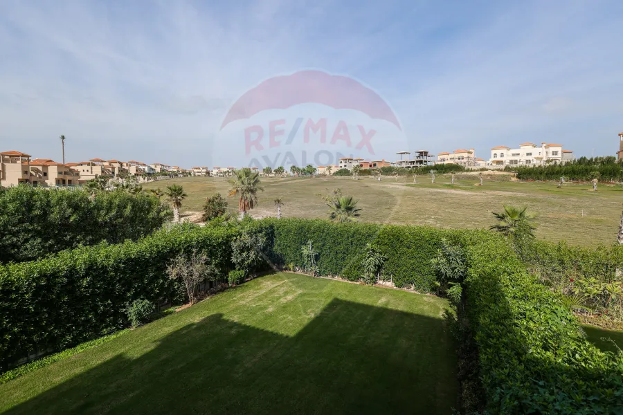 Twin House villa for sale King Mariout (Alex West - directly on the golf) 422m
