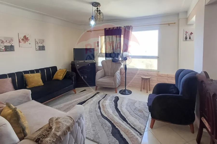 شقة للبيع 100 م سيدي بشر (بجوار مدرسة الطفولة السعيدة)