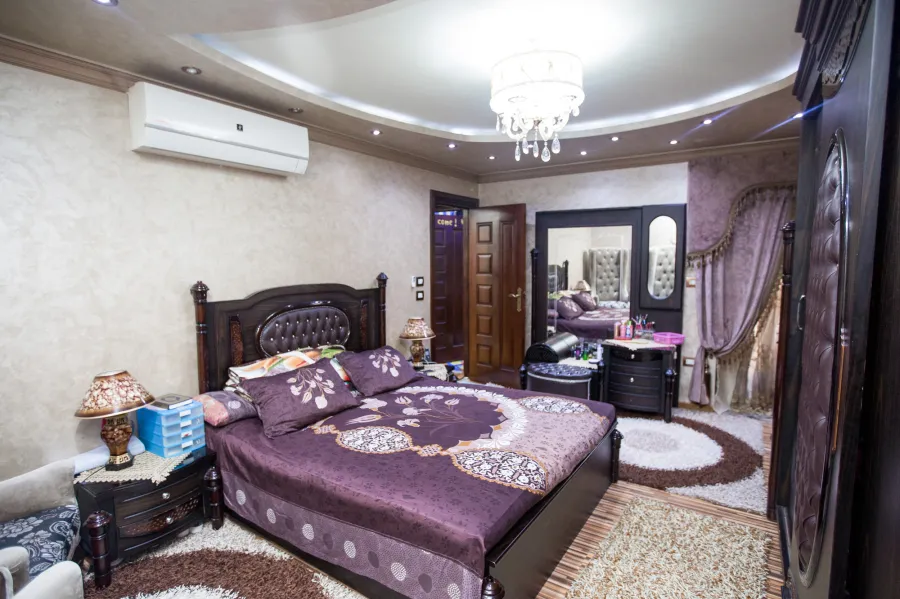 Apartment for sale 200m net Roushdi- Near to Sorya St