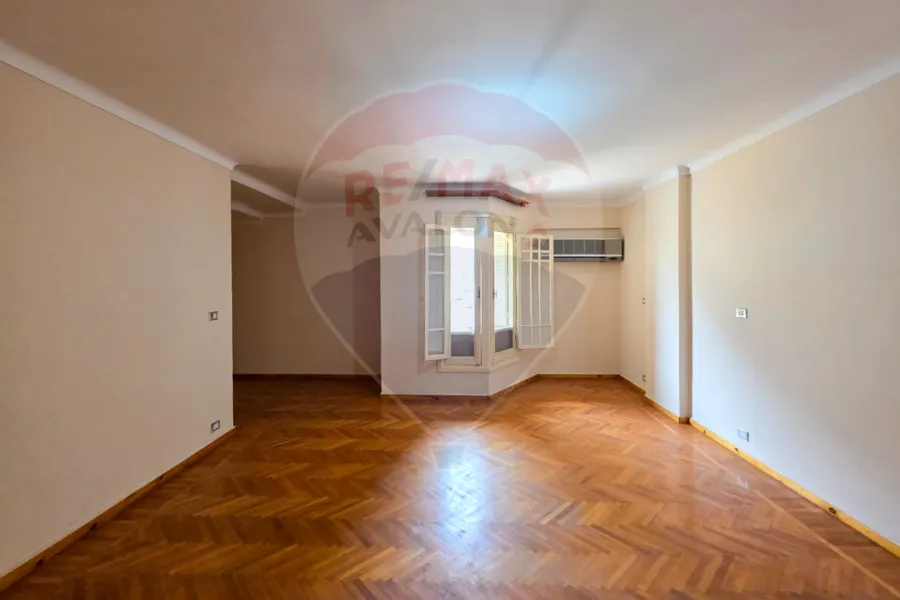 شقة دوبليكس للبيع 320 م لوران (متفرع من ش سرهنك)