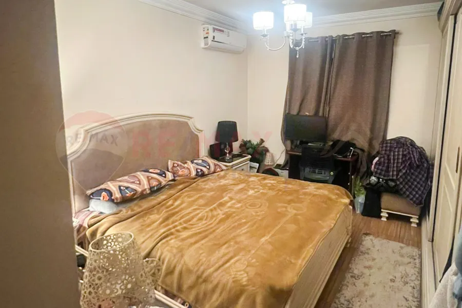 Apartment for sale 100 m in Camp Shizar (the second number from the sea)