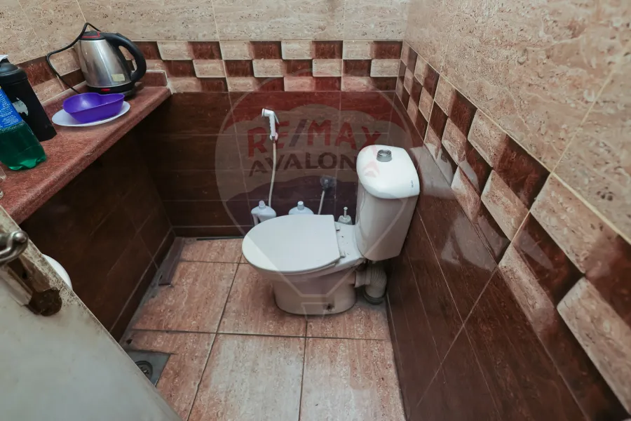 Shop for sale 80 m San Stefano (Abdel Salam Aref St.)