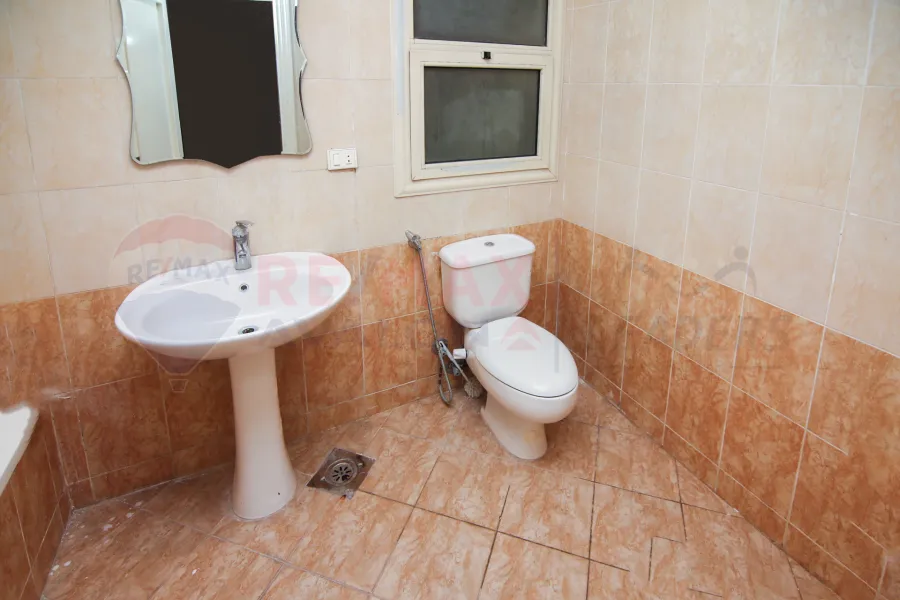 Apartment for rent 200 m Smouha (Albert El Awal St.)