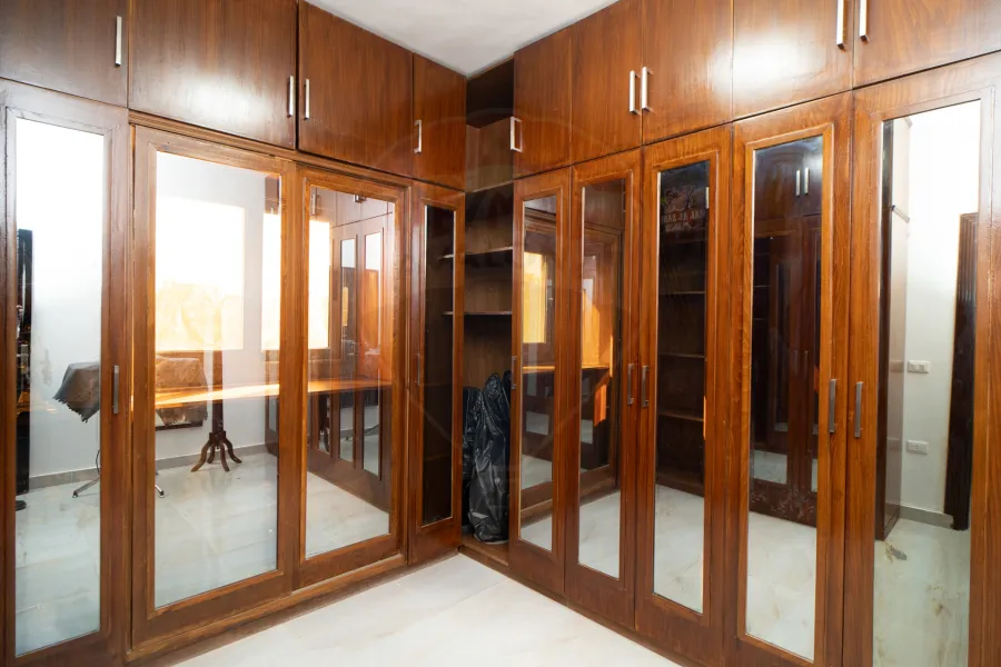 فيلا للايجار المفروش 330 م كينج مريوط (منطقة البنوك)