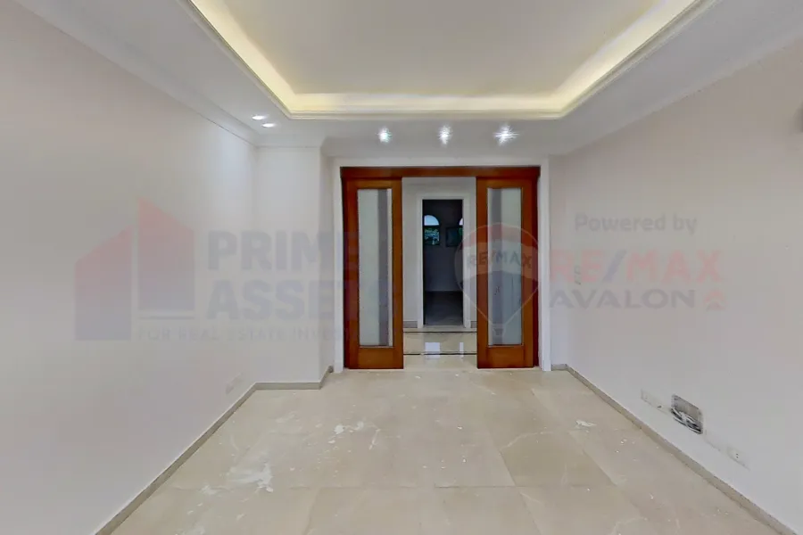 فيلا ستاند الون للبيع 807 م كينج مريوط (اليكس ويست - منطقة انطونيادس)