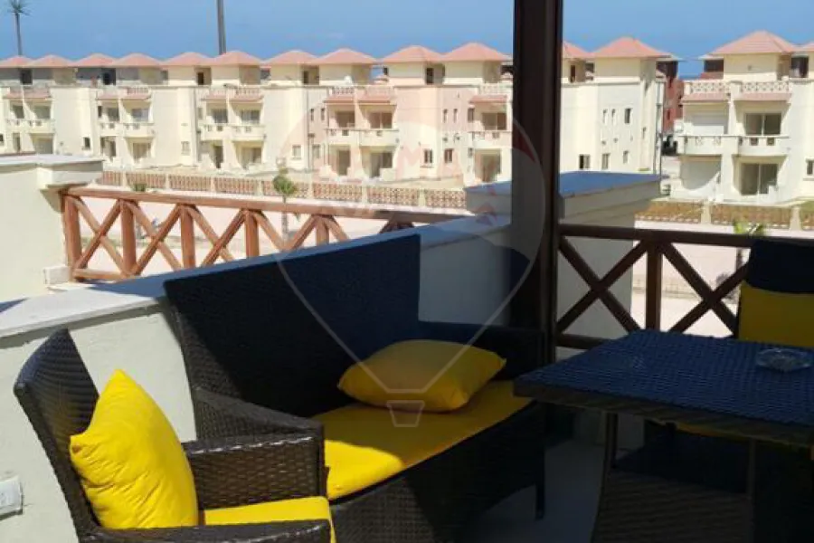 فيلا توين هاوس للبيع (ستيلا هايتس) 245 م