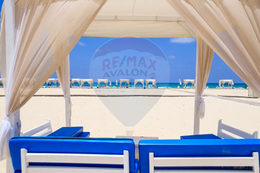 فيلا للبيع 1,010 م الساحل الشمالي سيدي كرير (كومباوند سيدرا - صف اول بحر)