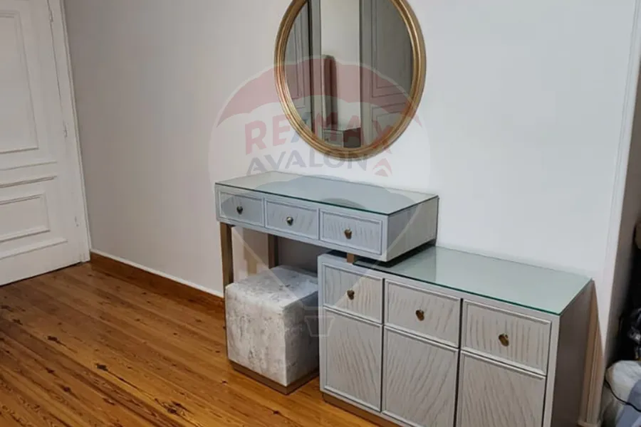 شقة للبيع 120م سموحة (ش عصام حلمي)