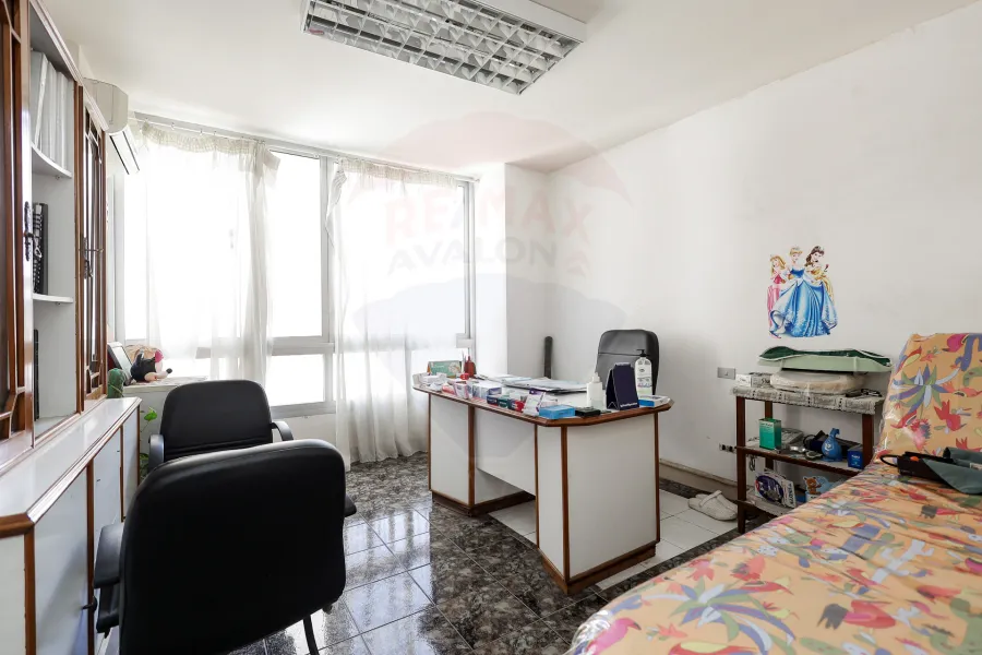 شقة إدارى للبيع 65 م مصطفى كامل (ش أحمد شوقى) - تصلح عيادة أو أى نشاط إدارى