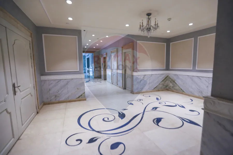 Apartment for sale 276 m El Shalalat (Cleopatra Plaza Towers)