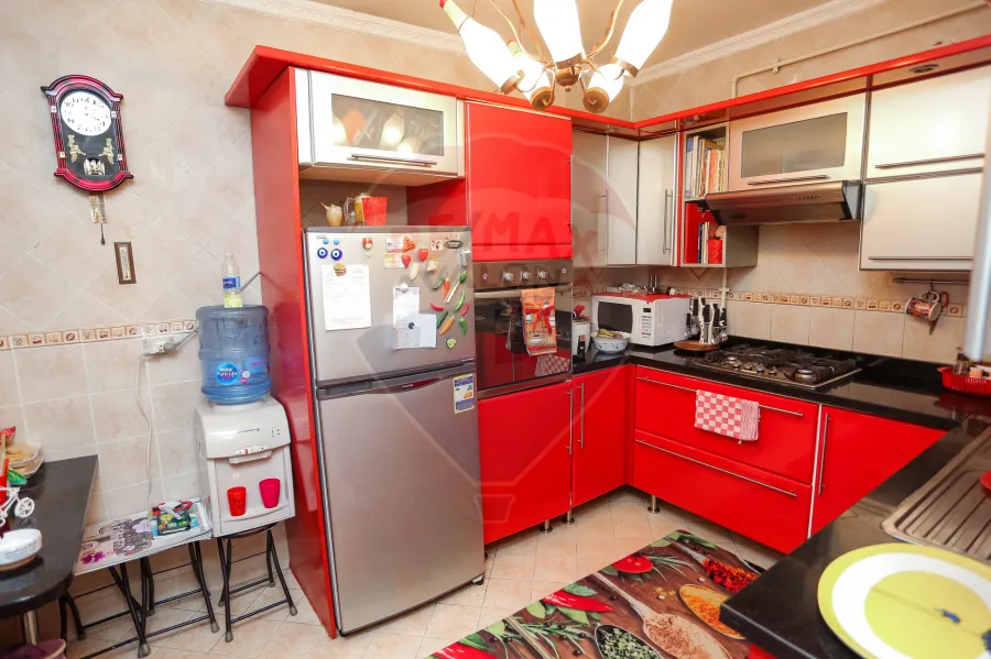 شقة للبيع 150 م سموحة (شارع ألبرت الاول - كومبوند البارون )