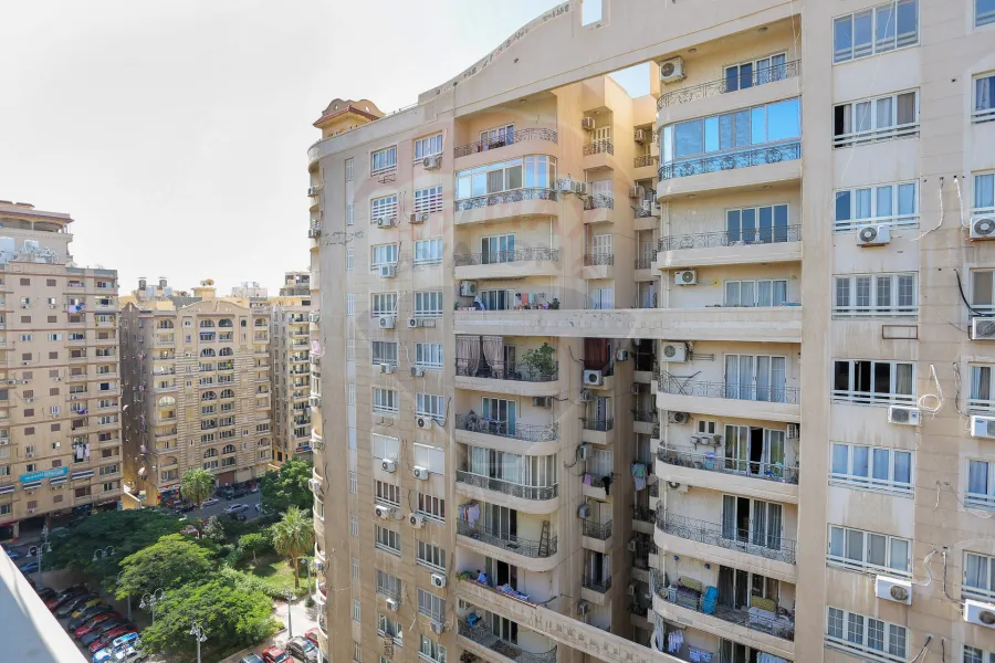 Penthouse apartment for sale 150 m Smouha (Pharmacists Compound - next to Khair Zaman - Al-Firdous Main St.)