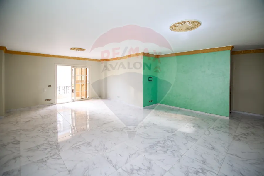 Apartment for rent 200 m Louran (Sarhank St.)