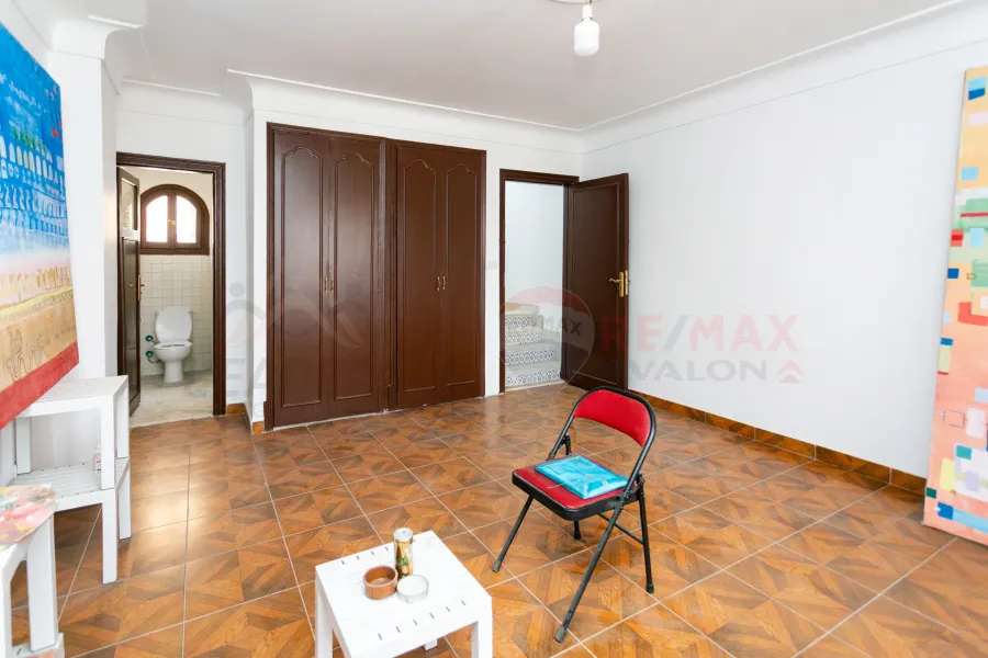 شقة 3 ادوار Triple للبيع 367 م لوران (خلف البنك الاهلي)