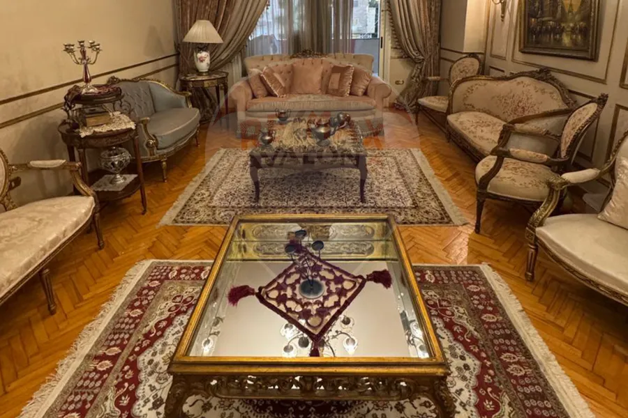 شقة للبيع 184 م جليم (ش مصطفي فهمي)