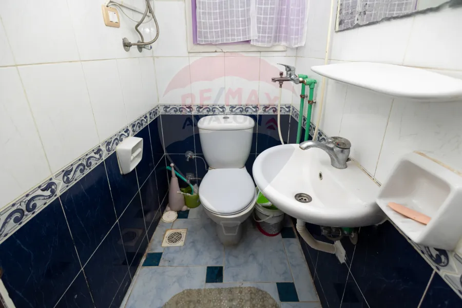 شقة  للبيع 200 م العصافرة (علي البحر مباشرة)