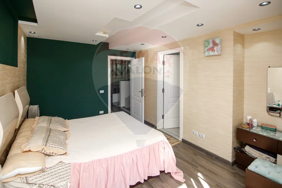 شقة دوبلكس للبيع 255 م كينج مريوط (ليك سايد)