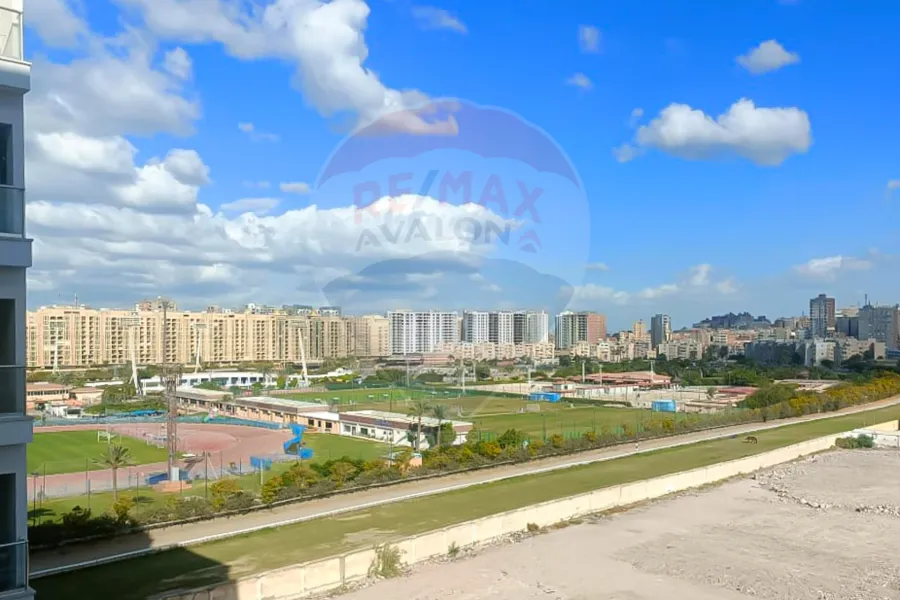 شقة للإيجار 175 م سموحة (جراند فيو)