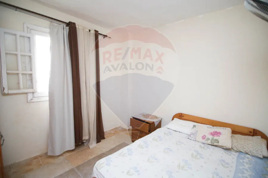 فيلا ستاند الون للبيع (حورس) 200 م