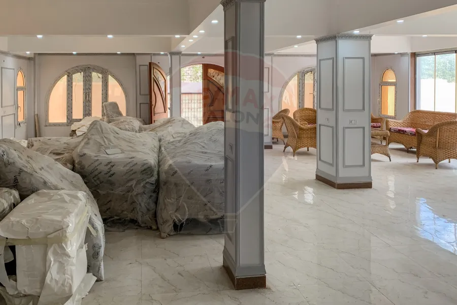 Villa for sale 675 m King Mariout ( main Kafoury road - Loaa Shebl Abdel-Gawad st. )