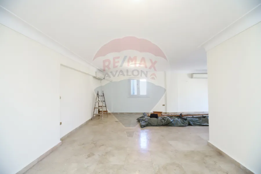 شقة للبيع 187 م سموحة (شارع إسماعيل سري)