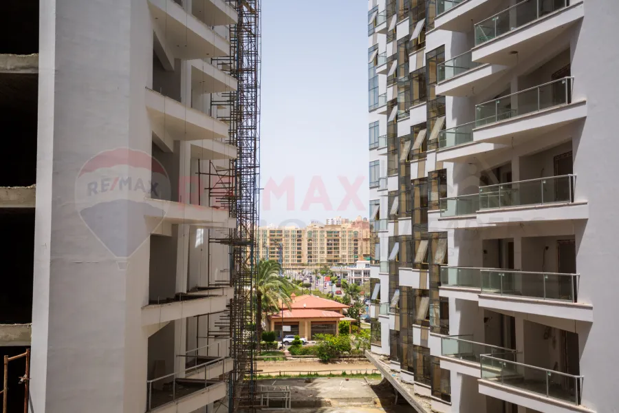 شقة للبيع 193 م سموحة (جراند فيو)