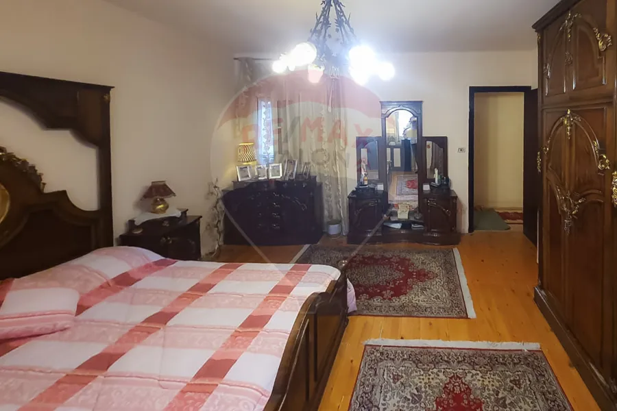 Apartment for sale 200 m Glim (Khalil Hassan St. -branched from Abu Qir St.)