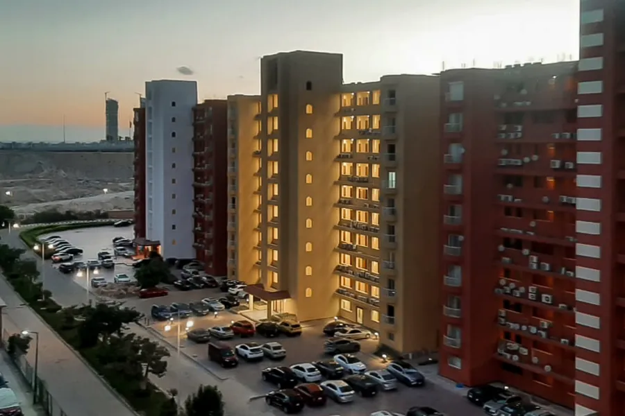 شاليه بروف للبيع العلمين (مارسيليا لاند) 100 م + 100 رووف