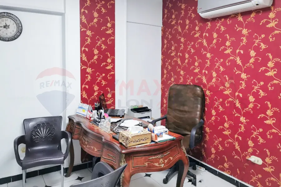 Clinic for rent 50 m Saba Pasha (directly on the tram)