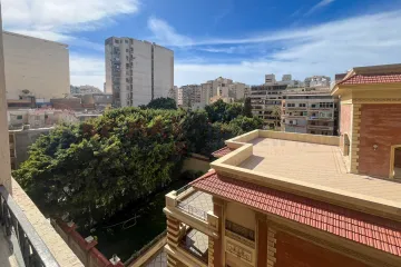 شقة للبيع 232 م كفر عبده (ش سكينة بنت الحسين)