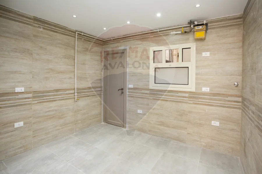 Apartment for sale 215 m Louran (third number from the sea)