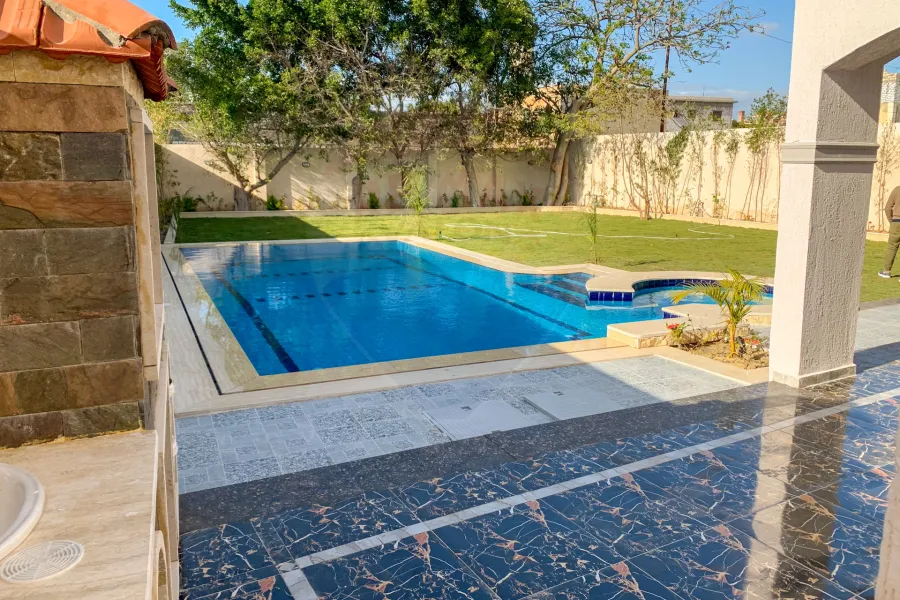 Villa For Sale 750 m King Marriout (Elrashedy St.)