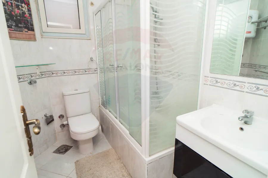 شقة للبيع  176م المنتزة (كمباوند مرسيليا فلورانس )