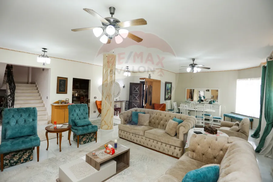 Stand Alone Villa for sale 1,008 m King Mariout